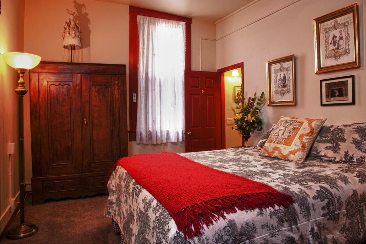 Mile High Inn Джером Экстерьер фото